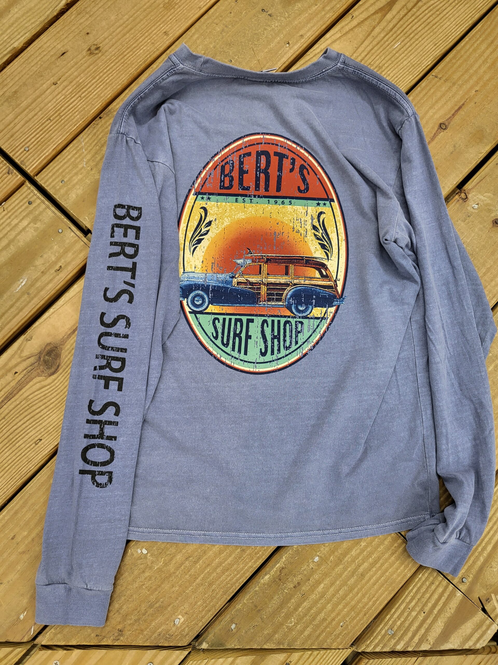 Woody-with-Surfboard-back-gray